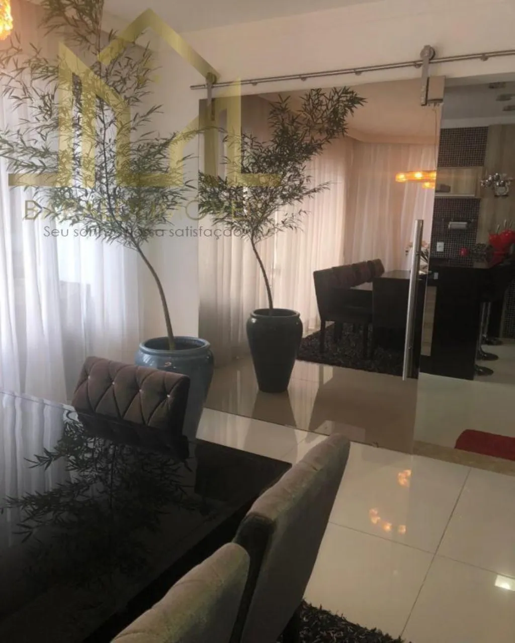 Imagem Sobrado em Condomínio para Venda em Sorocaba / SP no bairro Parque Residencial Villa dos Inglezes