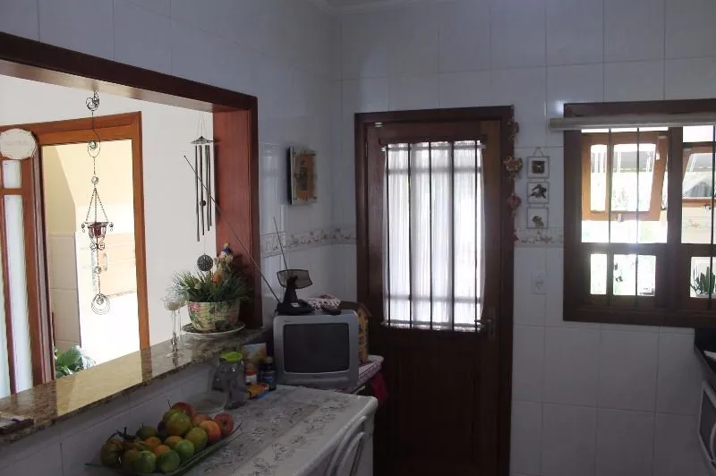 Imagem Casa para Venda - 290.67m², 4 dormitórios, sendo 1 suites, 4 vagas - Camaquã