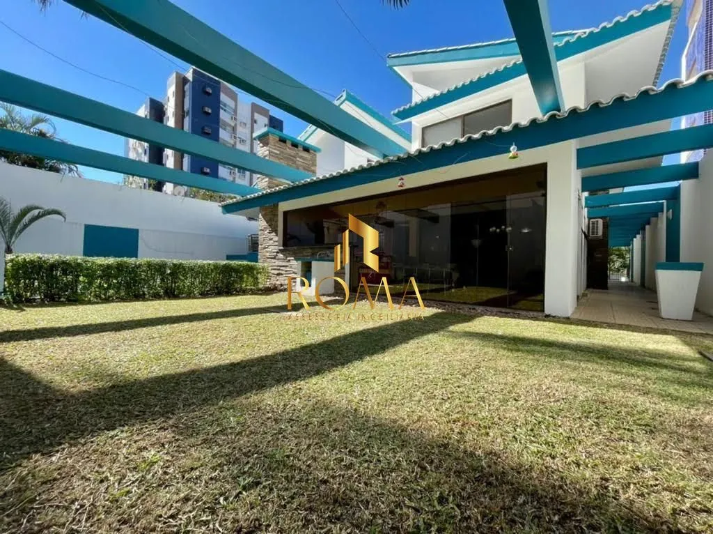 Imagem Casa 6 dormitórios à venda Nossa Senhora de Lourdes Santa Maria/RS