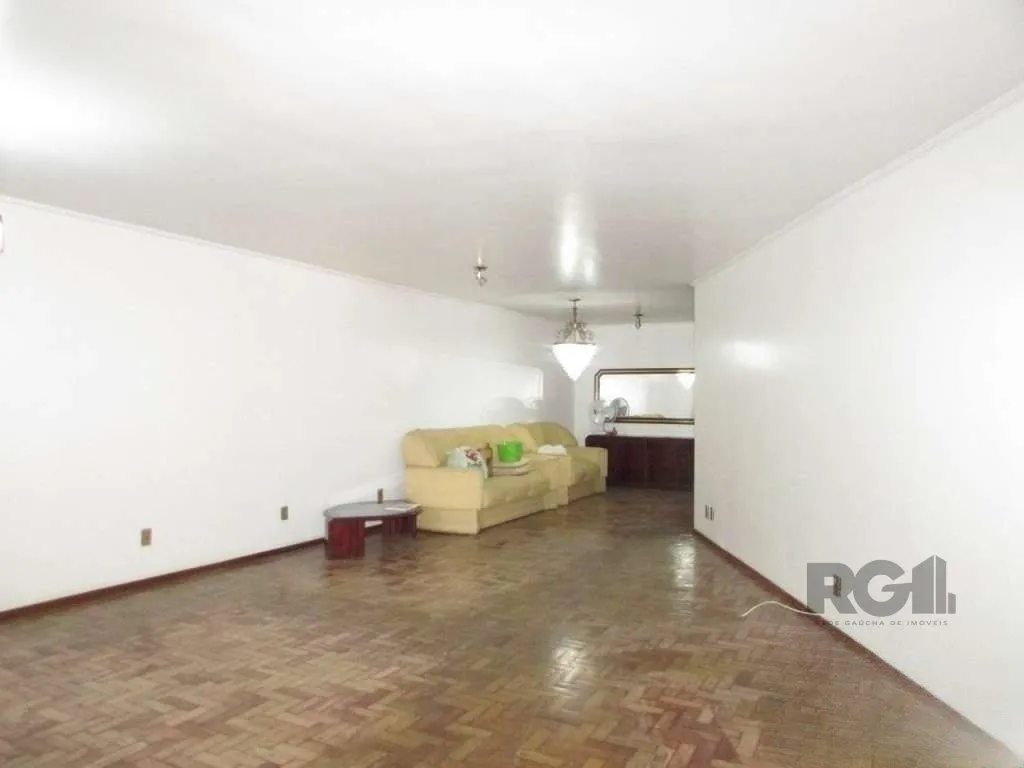 Imagem Casa de 250m², bairro Josefa Barreto