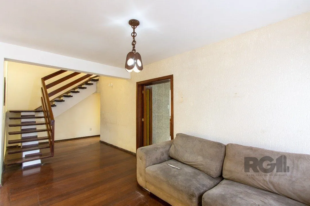 Imagem Casa para Venda - 205.5m², 3 dormitórios, sendo 2 suites, 3 vagas - Vila Nova