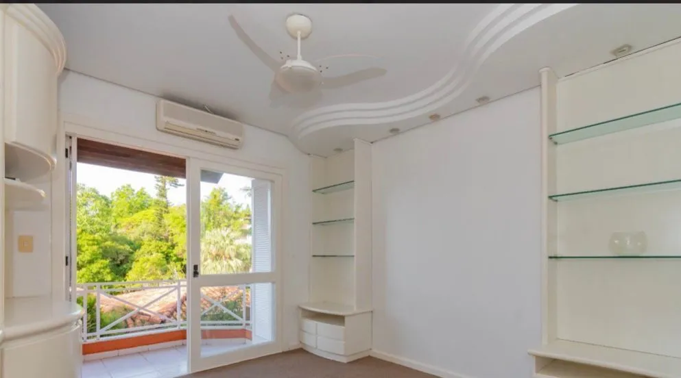 Imagem Casa em Condomínio Fechado no Bairro Vila Assunção de Porto Alegre/RS