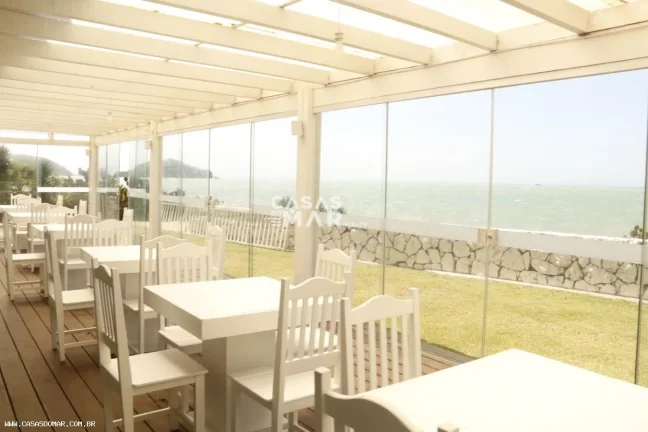 Imagem Casa Frente Mar para Temporada em Armação dos Búzios / RJ no bairro Praia Rasa