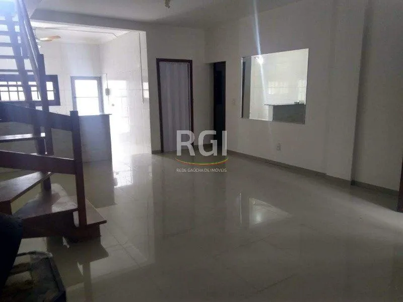 Imagem Casa para Venda - 200m², 4 dormitórios, sendo 1 suites, 3 vagas - Sarandí