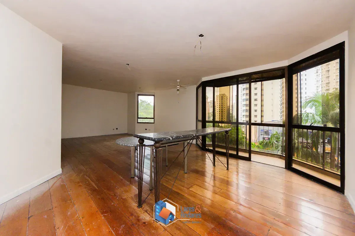 Imagem Apartamento para venda em Vila Andrade com 4 quartos, sendo 3 suítes, 172m²