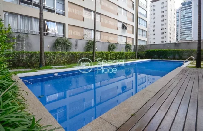 Imagem Apto duplex rico em iluminação natural, amplo living e lavabo. Possui 146m² muito bem distribuíd...