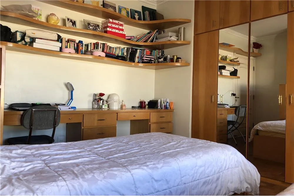 Imagem Cobertura à venda em São Paulo, Cambuci, com 3 quartos, 270m2
