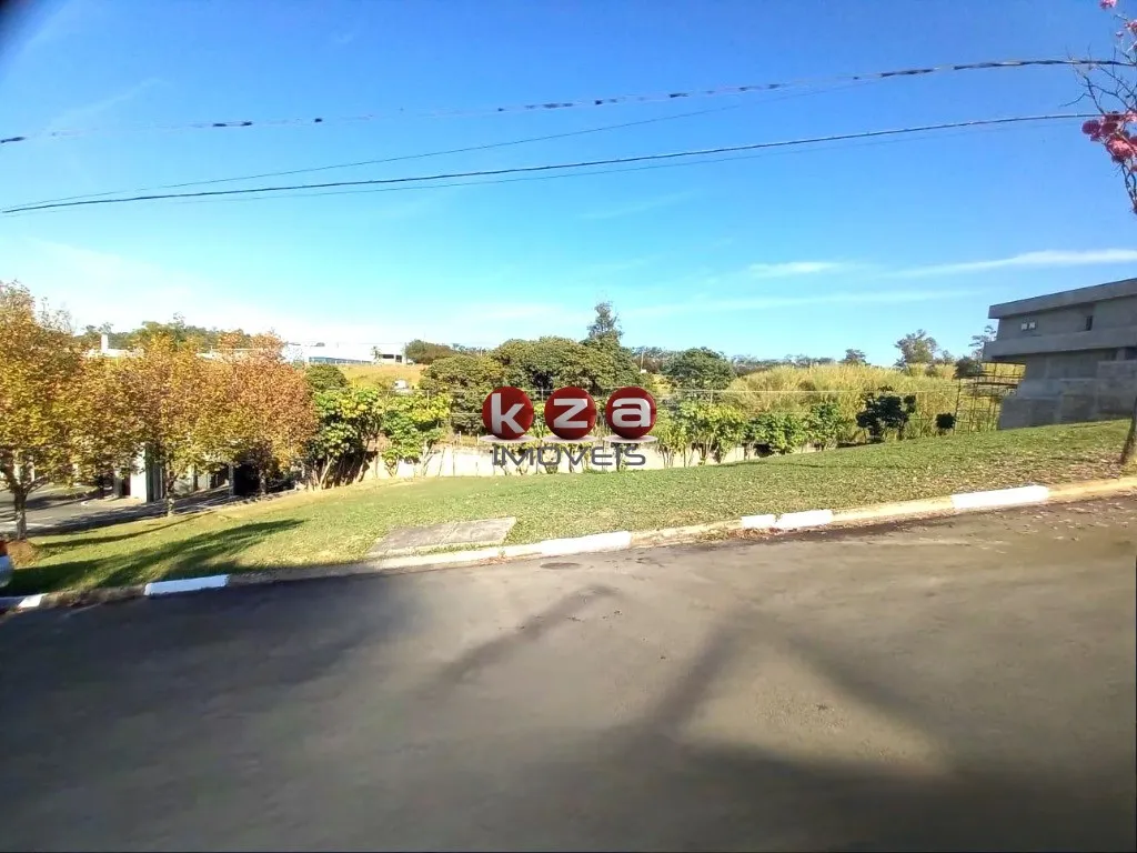 Foto do imóvel Terreno à venda em condomínio exclusivo em Valinhos-SP, 1.070m² de área no Condomínio Villa Lombarda.