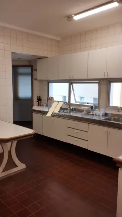 Imagem Apartamento à venda com 3 quartos no Cambuí em Campinas, São Paulo.