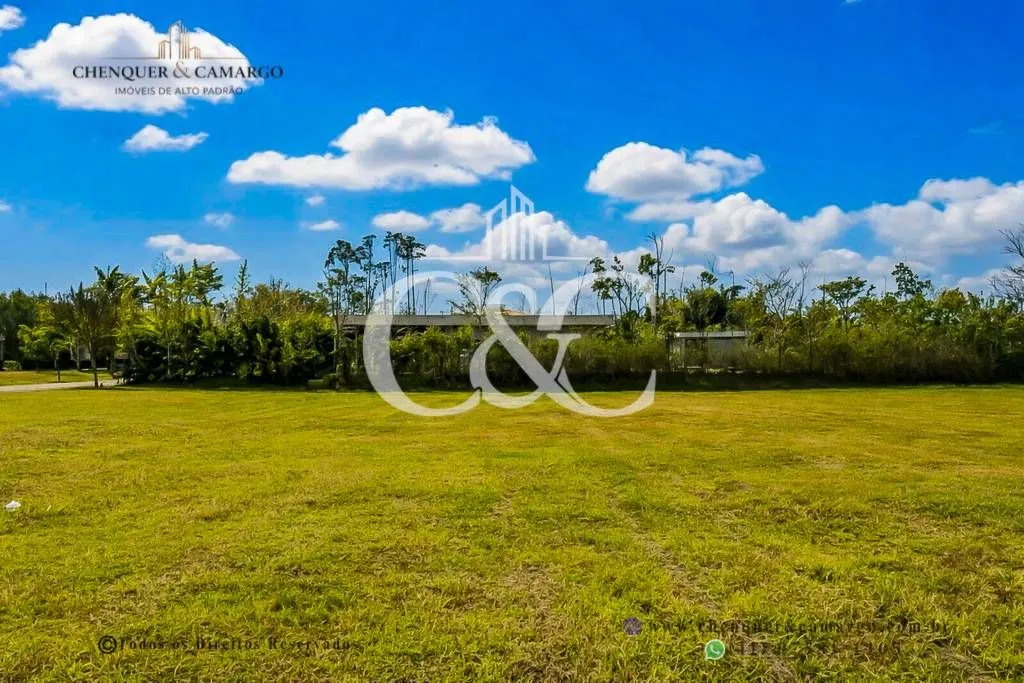 Imagem Terreno à Venda no Praia da Grama - 2.700m² Plano