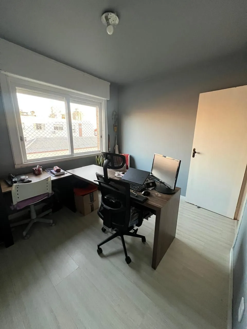 Imagem Apartamento de 3 Dormitórios no Menino Deus - Último Andar, com Suíte e Vaga Coberta!