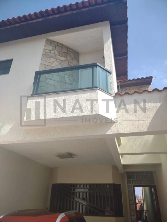 Imagem Sobrado Amplo com 153m² e Suíte com Closet na Vila Califórnia | 4 Vagas, Quintal com Churrasqueira e Permuta!