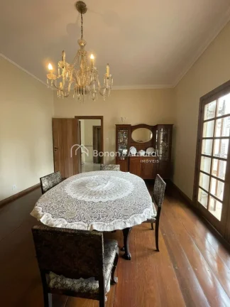Imagem Elegância e Segurança: Casa em Bolsão no Jardim das Palmeiras. Viva com tranquilidade total a uma...