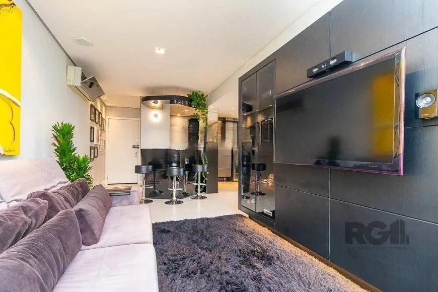 Apartamento à venda localizado na Rua Jari, no bairro Passo D'areia em Porto Alegre