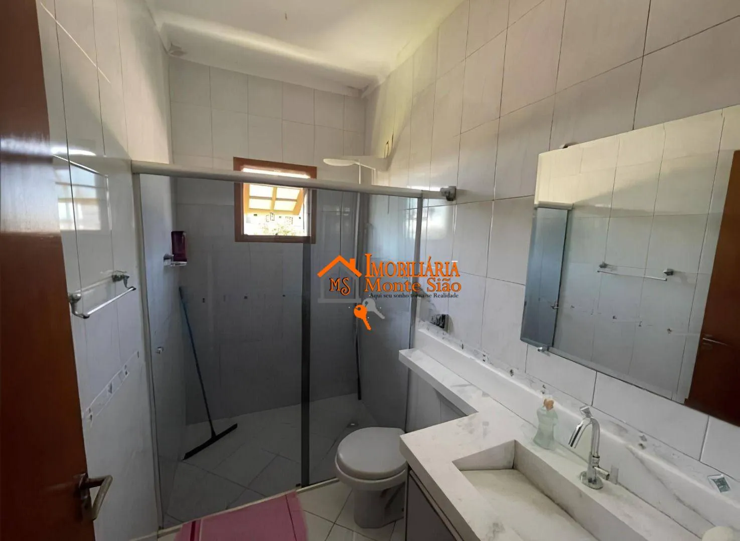 Imagem Sobrado com 3 dormitórios à venda, 120 m² por R$ 670.000,00 - Centro - Arujá/SP