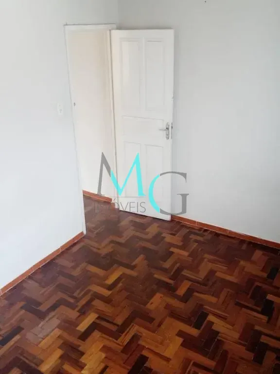 Imagem Sobrado com 2 dormitórios à venda, 80 m² por R$ 160.000,00 - Campo Grande - Rio de Janeiro/RJ