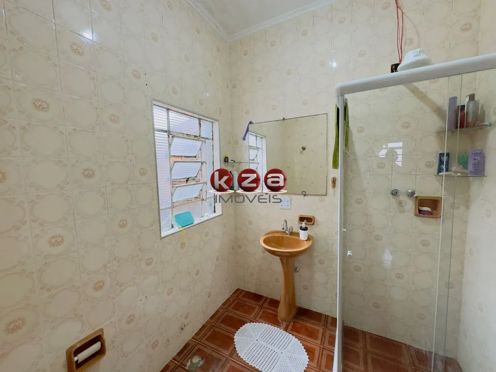 Imagem Casa à venda em Valinhos-SP, Vila Santana, 2 quartos, 1 suíte, 1 sala, 2 banheiros, 4 vagas, 200m².