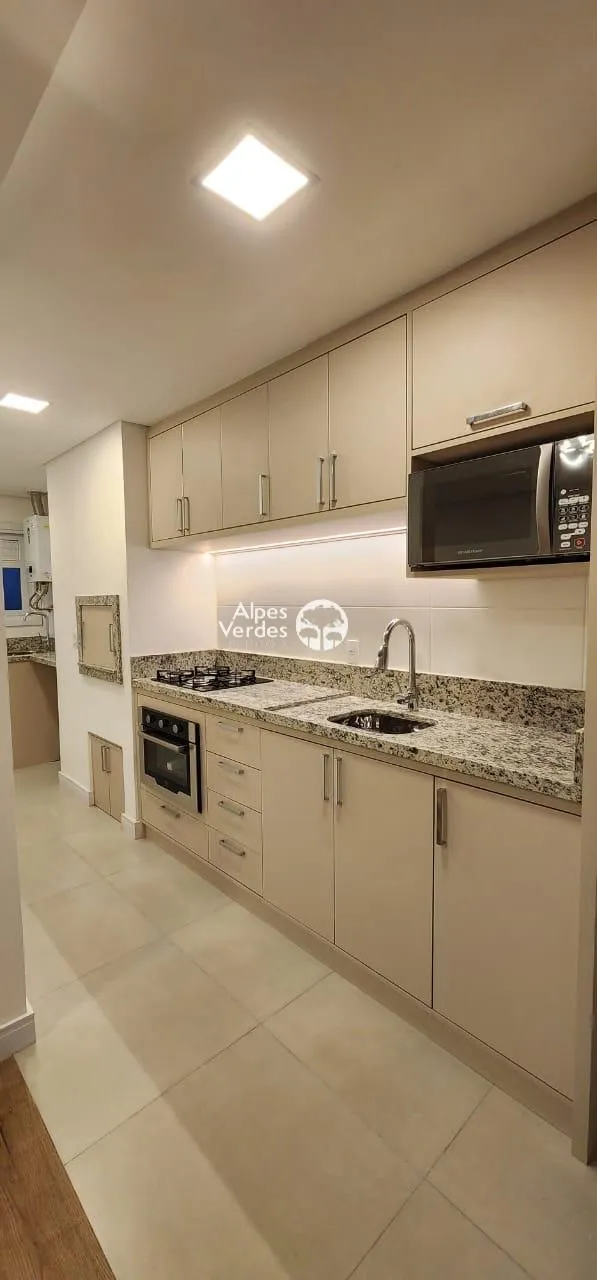 Imagem Vende-se apartamento semi-mobiliado em Gramado a 10 minutos da Rua Coberta