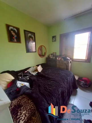 Imagem Imóvel com anexo + 2 apartamentos