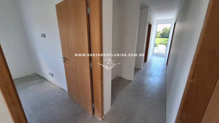 Imagem CASA EM CONDOMÍNIO 4 DORM 266m² CONSTRUÍDO