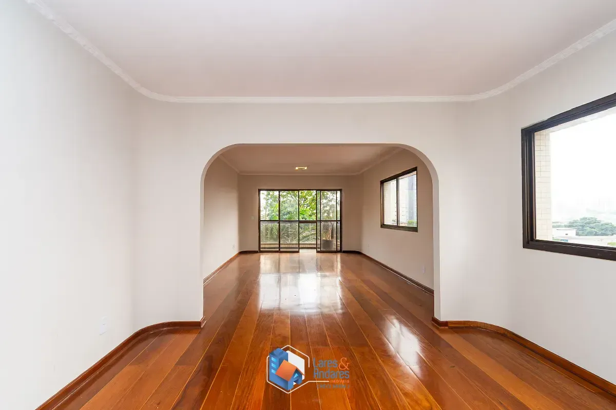 Foto do imóvel Apartamento para venda em Ipiranga com 4 quartos, sendo 2 suítes, 186m² em Rua Labatut