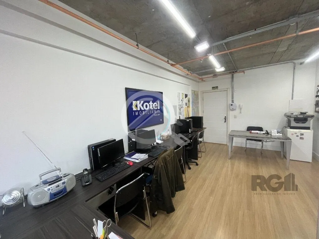 Imagem Sala Comercial Sofisticada em frente ao Parque da Redenção - Bom Fim, Porto Alegre Para quem busca...