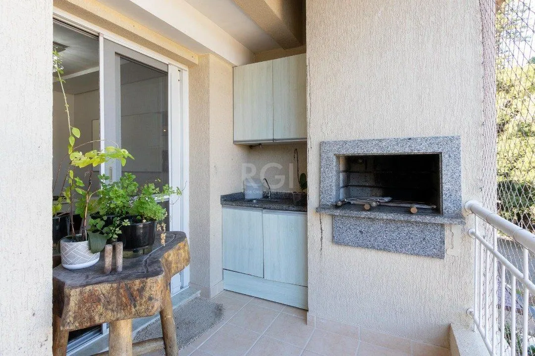 Imagem Casa Condominio para Venda - 245.29m², 3 dormitórios, sendo 1 suites, 2 vagas - Pedra Redonda