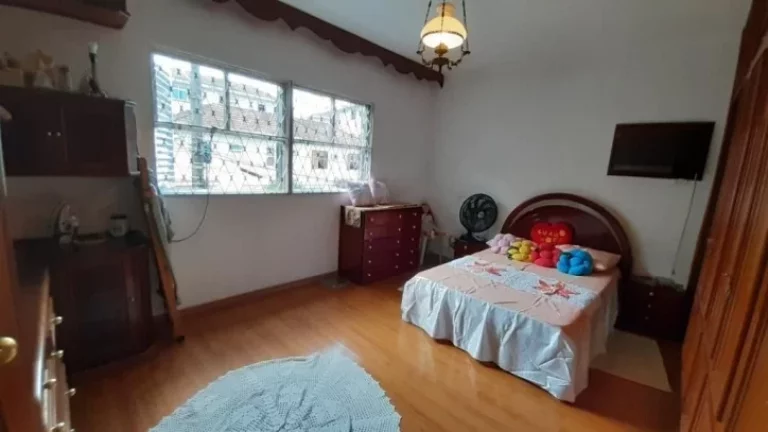 Imagem LINDO SOBRADO EM SANTOS, NO MARAPÉ,3 DORMS SENDO 2 SUÍTES, 3 VAGAS