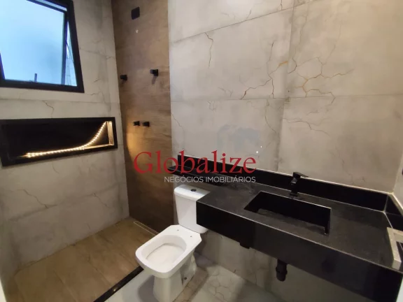 Imagem Casa Sobreposta Alta com 4 suítes, piscina e duas vagas no bairro do Boqueirão por R$2.085.000,00