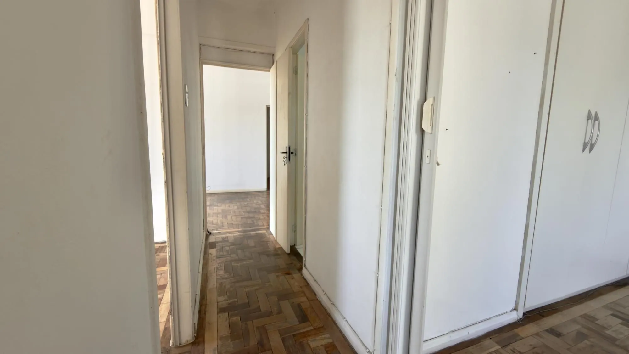 Imagem Apartamento 3 quartos para comprar no Ed. Jardim Sevigné. Centro Histórico.