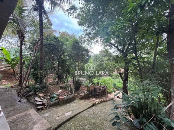 Imagem Casa com ponto comercial à venda no bairro Jardim das Roseiras - Igarapé/MG.