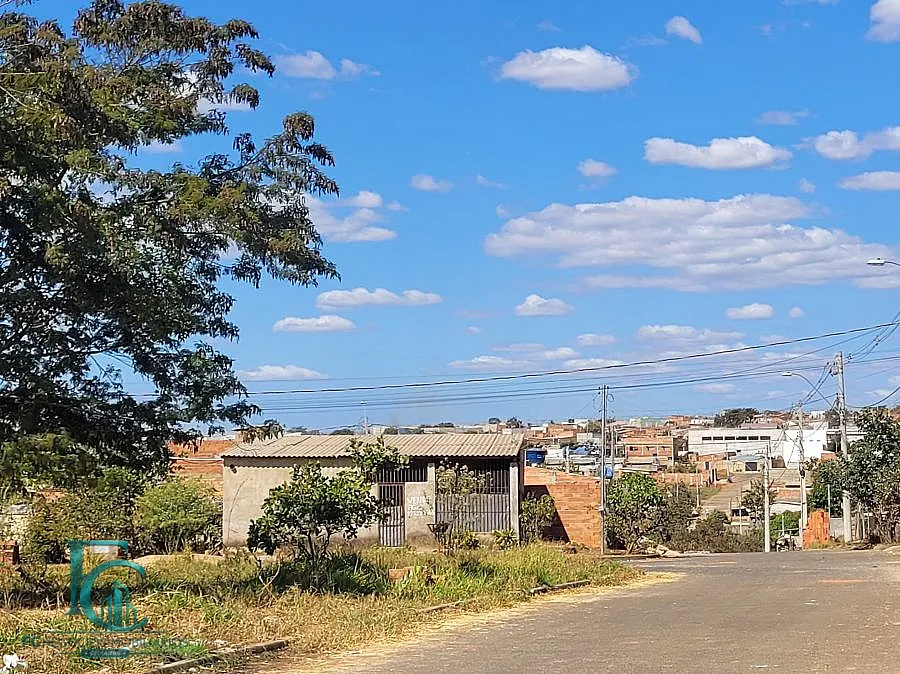 Imagem LOTE COM INFRAESTRUTURA PRONTA PARA VOCÊ CONSTRUIR