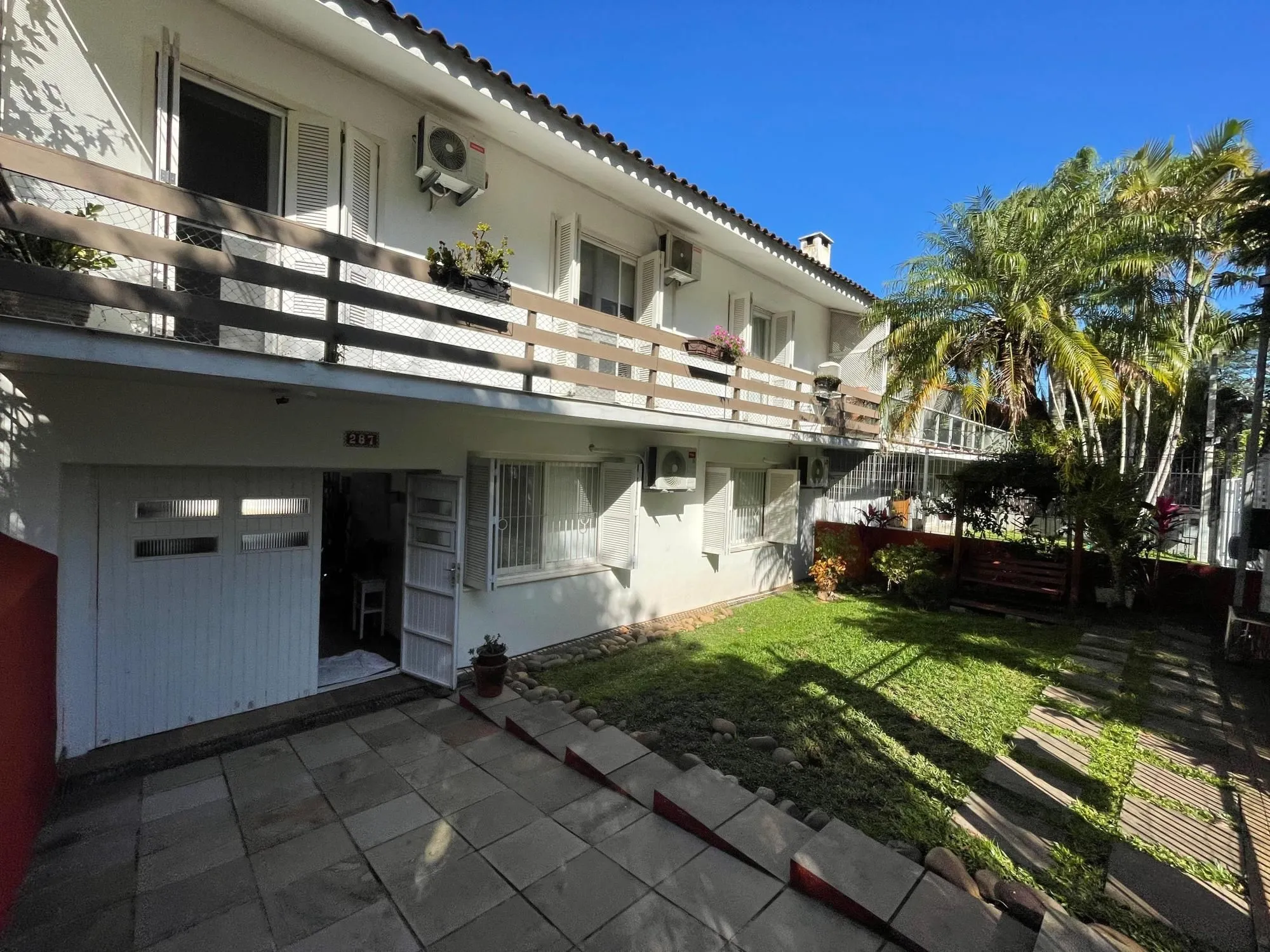 Imagem Casa para Venda - 325,72m², 4 dormitórios, sendo 1suites, 4 vagas - Jardim Isabel