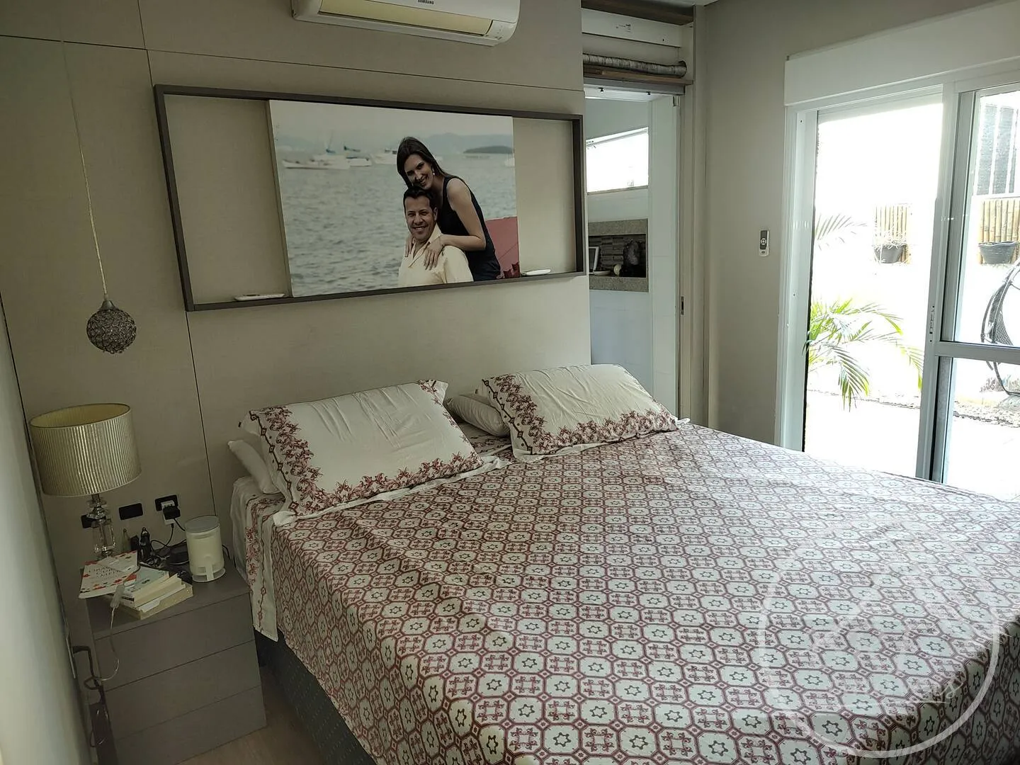 Imagem VENDO AMPLO APTO TÉRREO EM BALNEÁRIO/ESTREITO MOBILIAADO 3 SUÍTES E 2 VAGAS