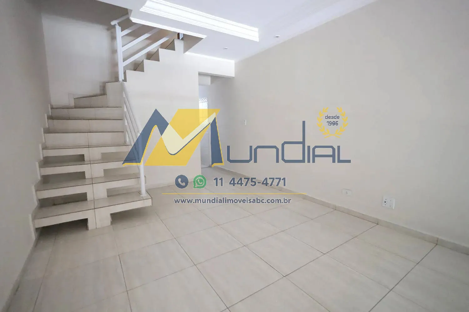 Imagem CASA À VENDA COM 115 M², 3 DORMITÓRIOS E 2 VAGAS - JARDIM EUROPA