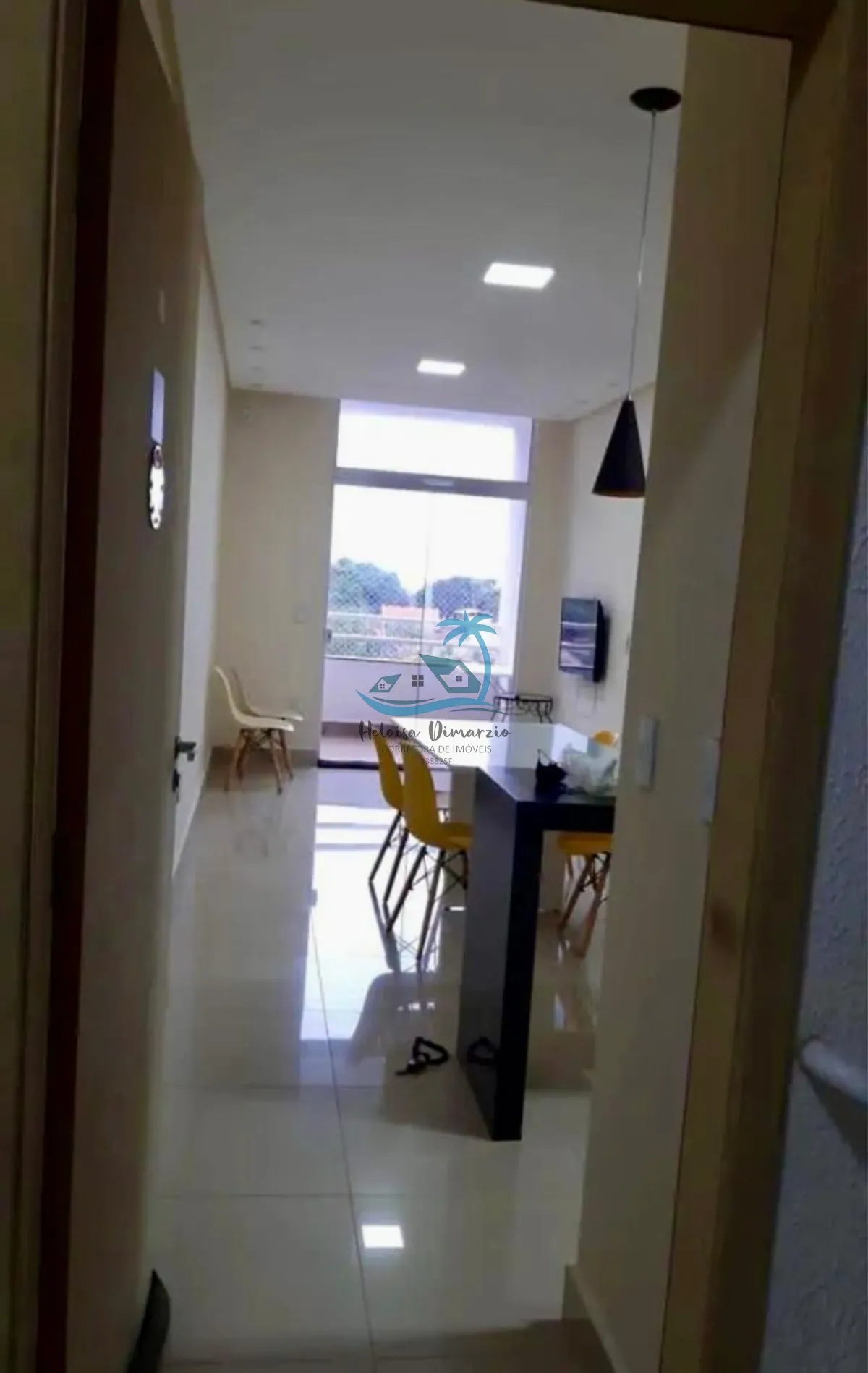 Imagem Apartamento com 2 dormitórios mobiliado no Itaguá em Ubatuba.