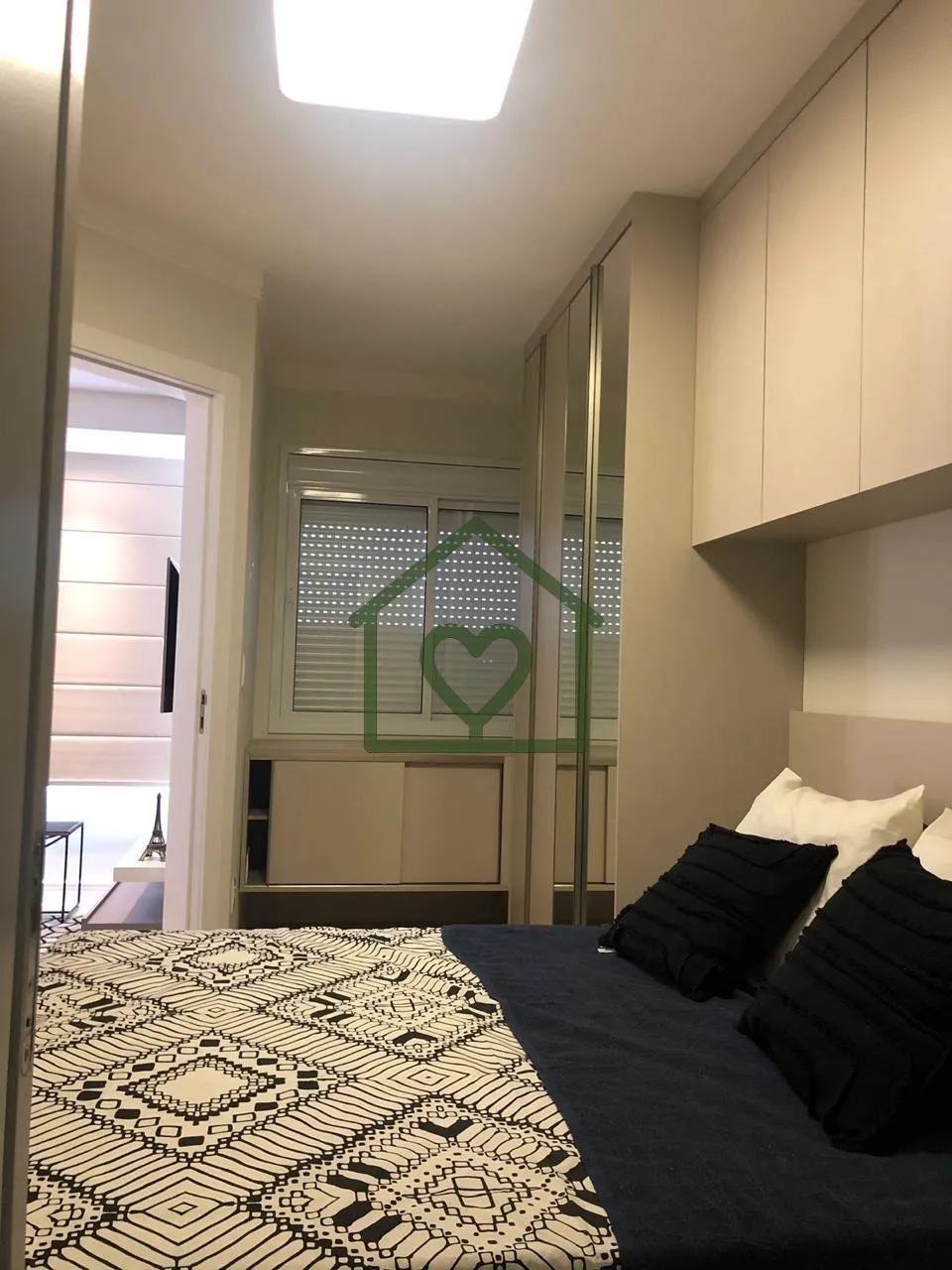Imagem Apartamentos de 1 dormitório com suíte e lavabo, living para dois ambientes, cozinha com churrasqu...