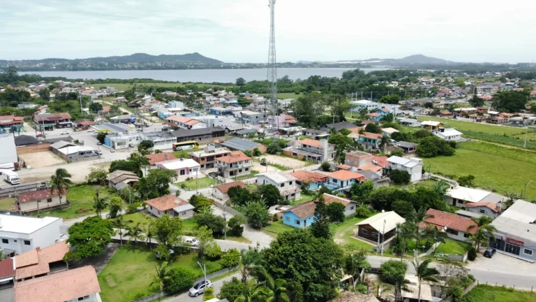 Imagem Linda Casa à Venda em Campo Duna, Garopaba-SC: Conforto, Segurança e Lazer!