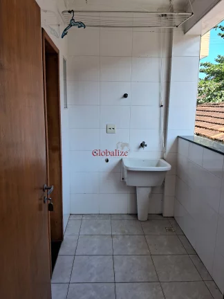 Imagem Casa Sobreposta Alta em Santos no bairro do Campo Grande de 3 dormitórios, suíte e vaga para 2 veículos a venda por R$ 865.000,00