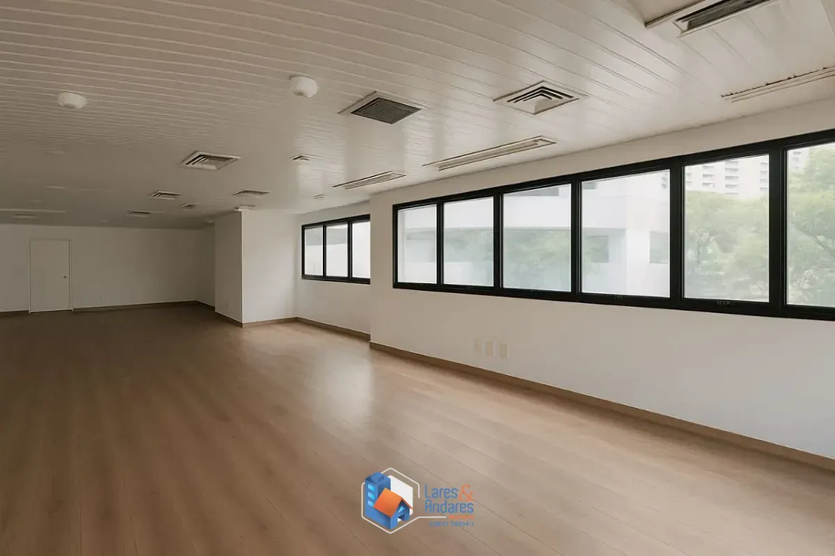 Imagem Conjunto comercial para venda em Cerqueira César, 88m²