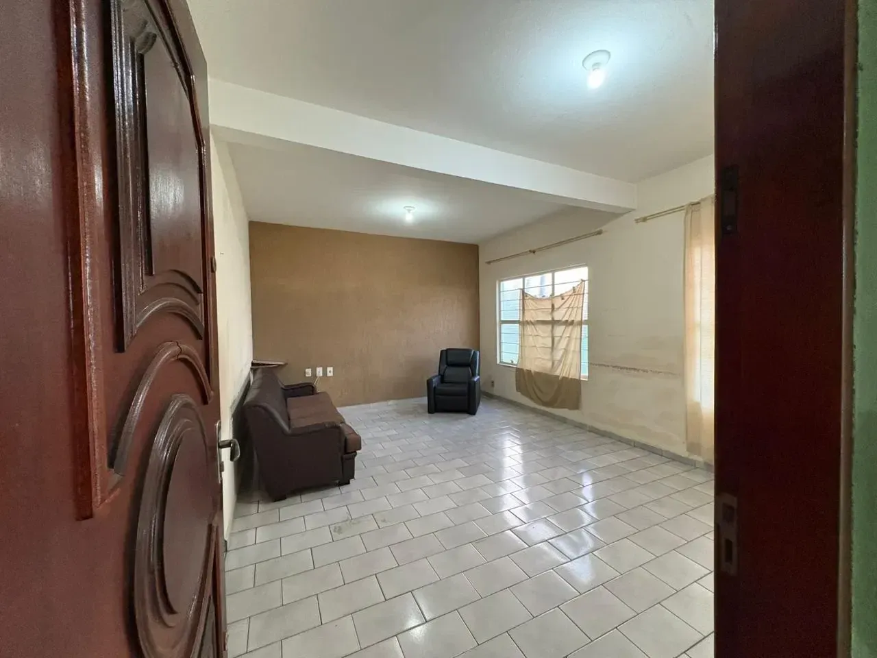 Foto do imóvel: Casa com 2 Quartos à Venda, 187 m² em Centro