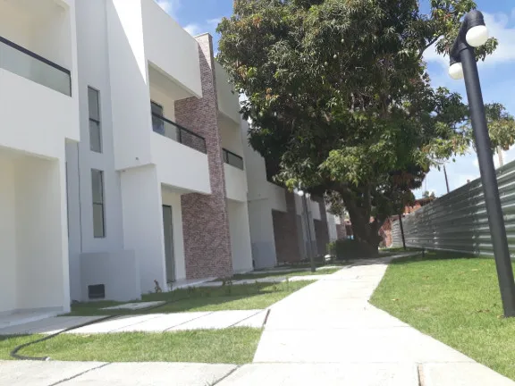 Casa de Condomínio com 2 Quartos à Venda, 80 m² em Ponta Negra - Natal