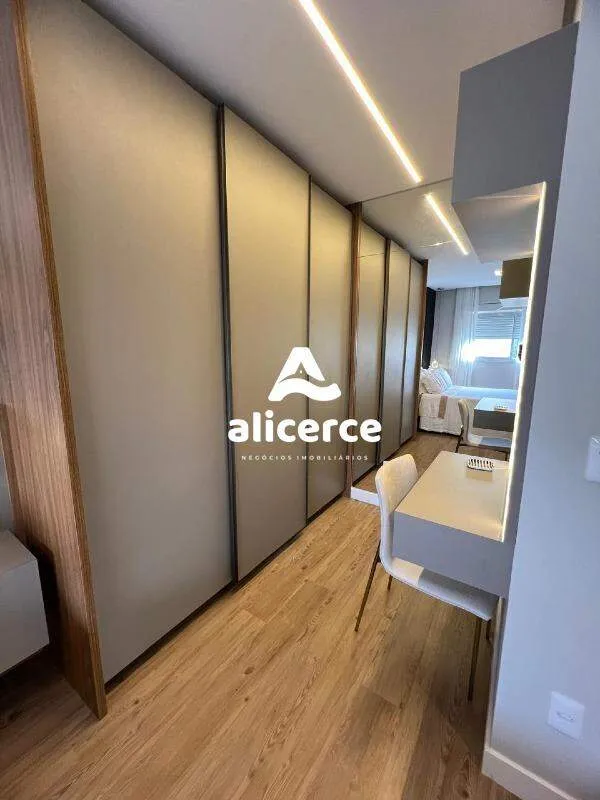 Imagem PRONTO PARA MORAR - Apartamento com Terraço à venda I 2 dormitórios I 1 suíte I Mobiliado - em Florianópolis/SC