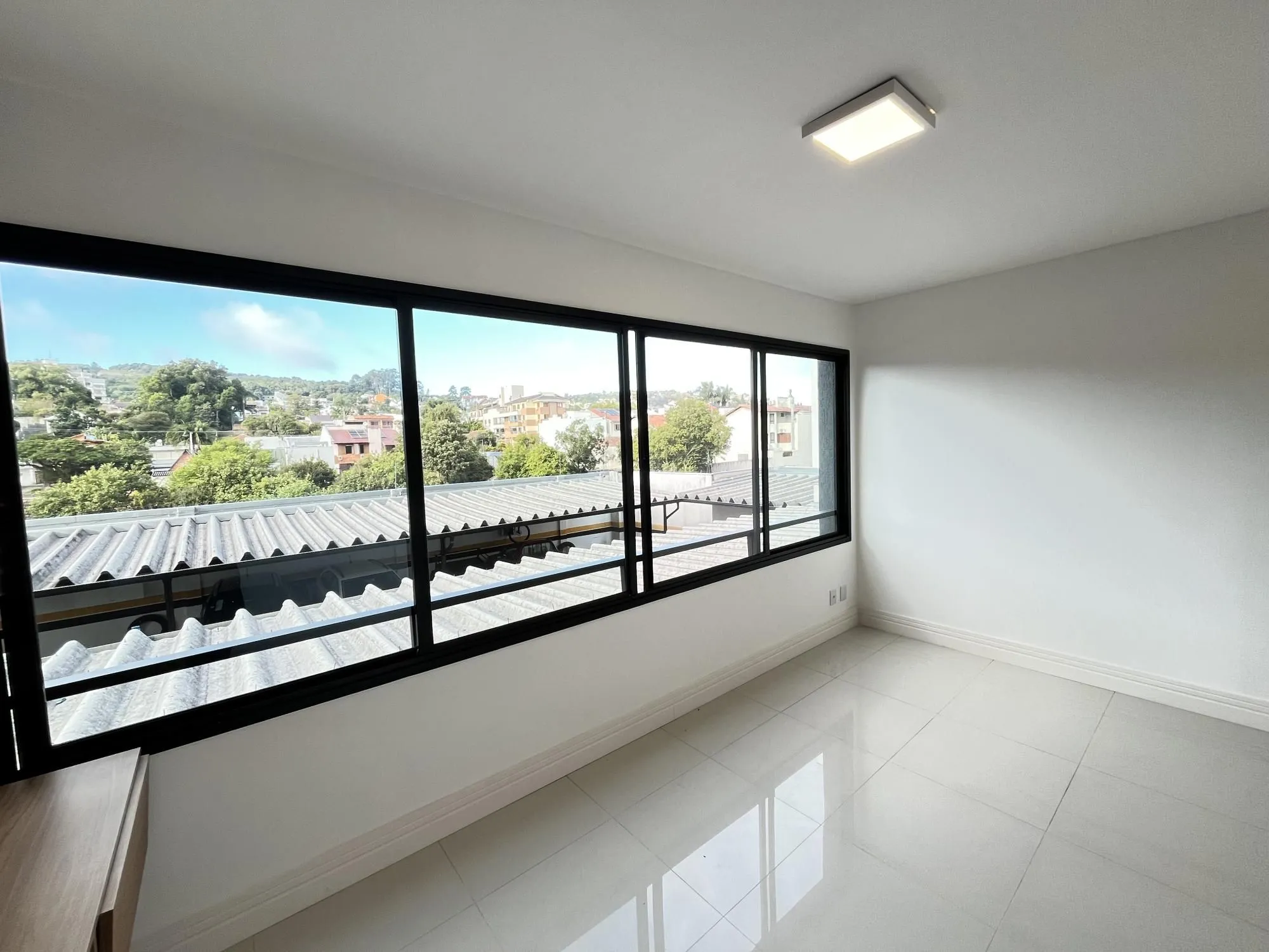 Imagem Apartamento de 2 quartos, suite e com uma vaga de garagem