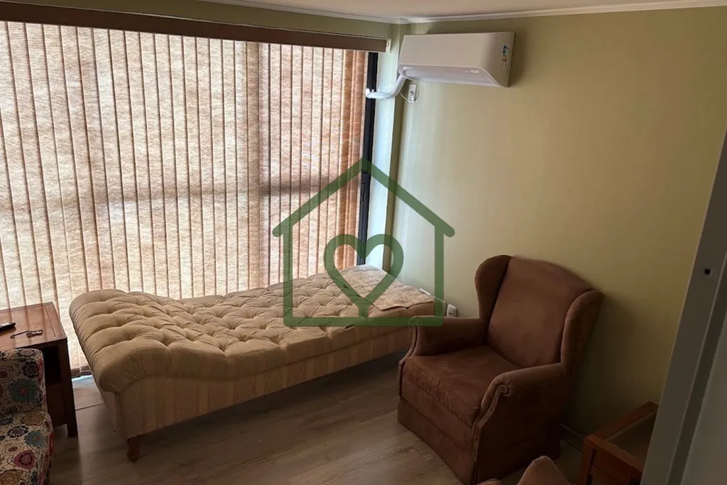 Imagem Sala comercial com 28m² privativos, localizada no 6º andar, em prédio com elevador e portaria, ga...