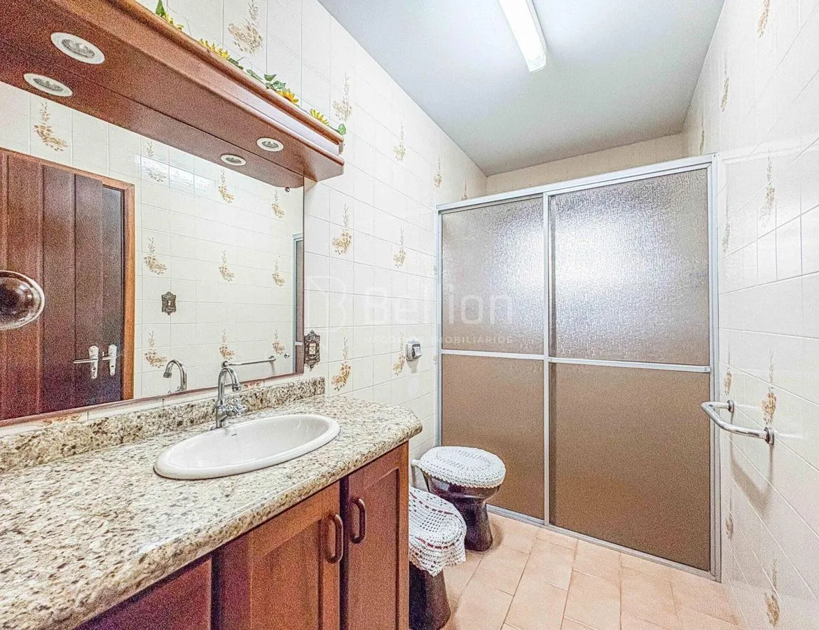 Imagem Casa com amplo terreno e potencial residencial/comercial no Centro de Rio dos Cedros
