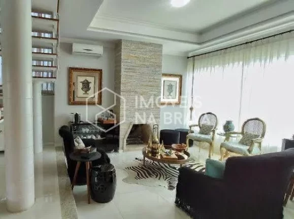 Imagem CASA - 4 DORMITORIOS - 2 VAGAS - LOCACAO - PRAIA BRAVA - ITAJAI/SC