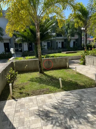 Imagem CASA COM ESCRITURA DEFINITIVA EM CONDOMINIO,2 SUITES DUAS VAGAS ESCRITORIO SALA,COZINHA E COPA, LAVABO E VARANDA ,PISC.COMUNITARIA