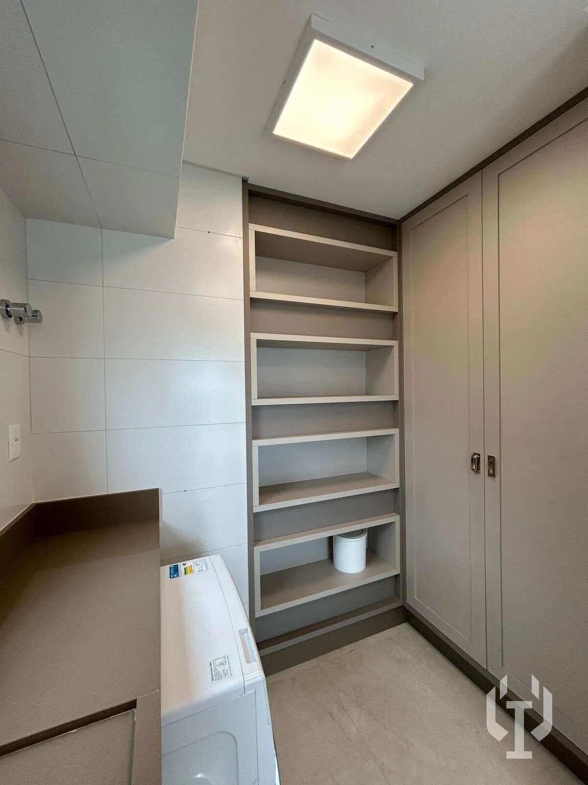Imagem Apartamento à venda, no CARTIER em Itapema, Meia Praia, com 4 quartos, 180m2