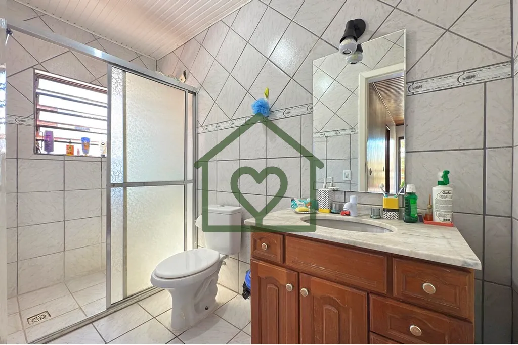 Imagem Casa de esquina com 3 dormitórios e 155m2 privativos no Jardim Vila Nova (bairro Vila Nova), terren...